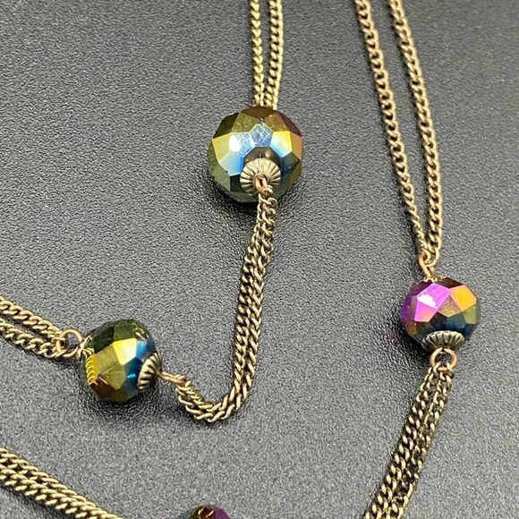 Dainty Aurora Borealis Stationary Glass Beaded Necklace - Picture 3 of 10